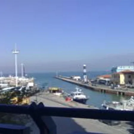 Aparthotel Darsena Cattolica