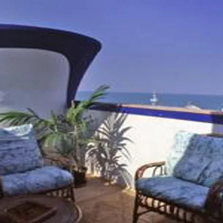 Aparthotel Darsena Cattolica