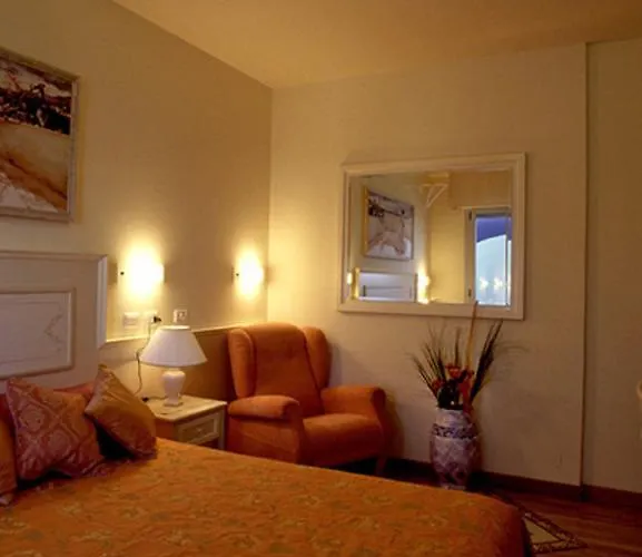 Darsena Aparthotel 4*
